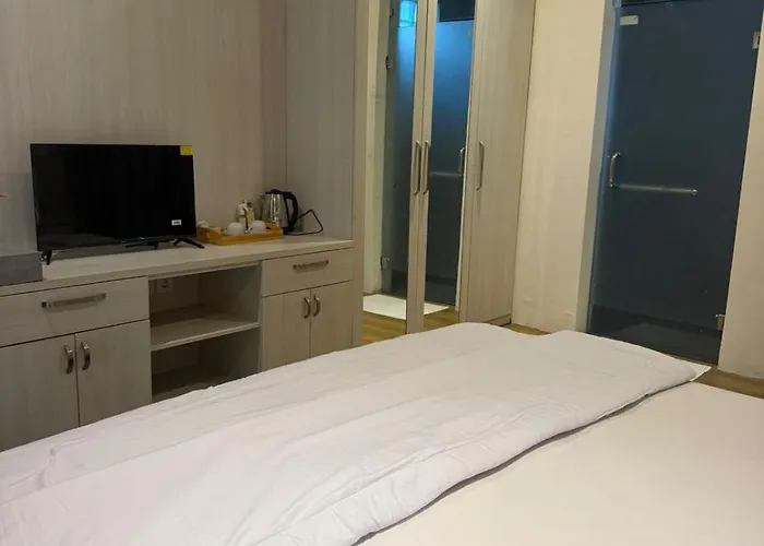 Araya 8 Frühstückspension 3*